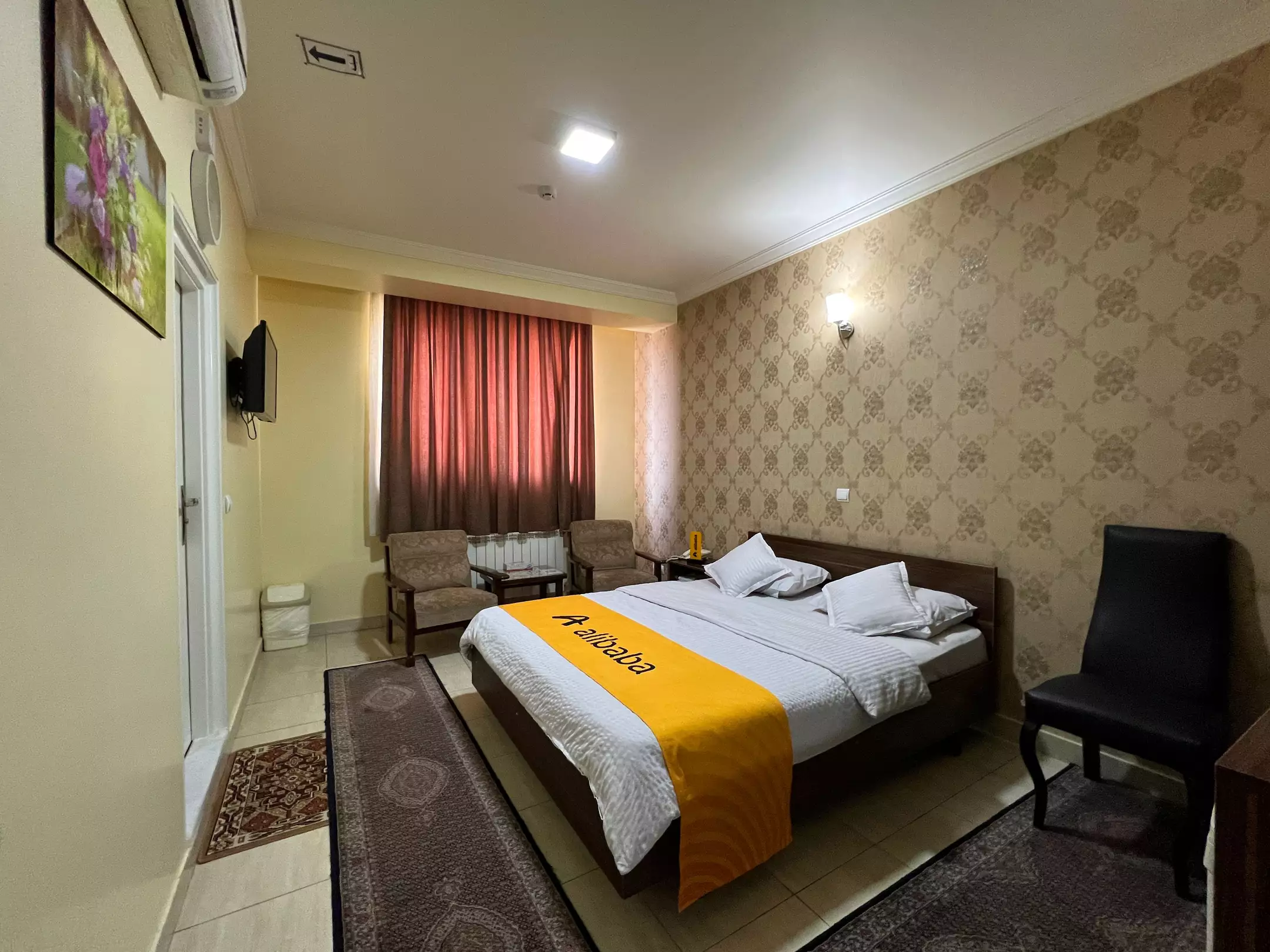 Alibaba https://cdn.alibaba.ir/ostorage/hotel-accommodation-images/696cafc86b43e2b9afa3be3b_08- استقبال- اتاق دبل (5).webp